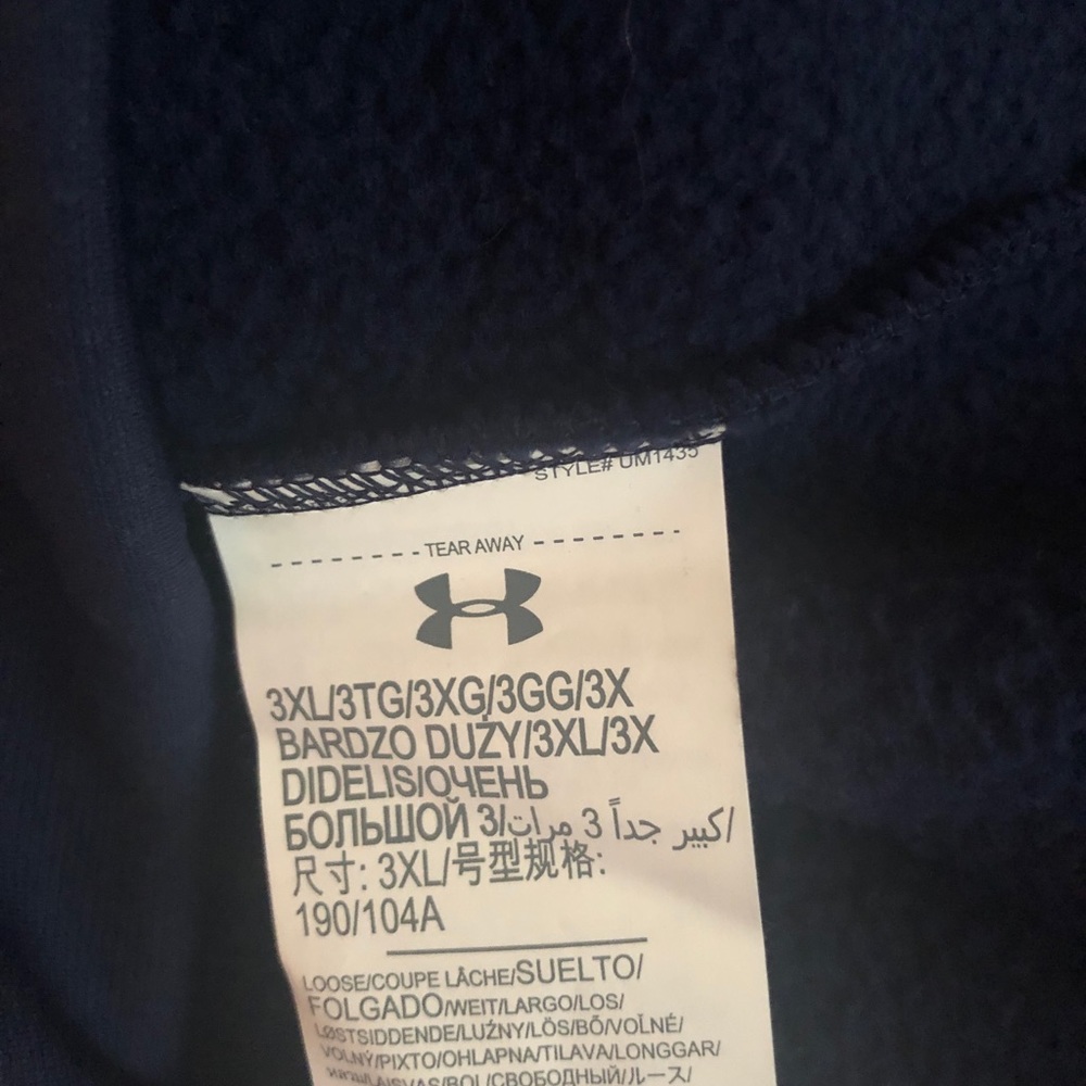 NY Yankees Under Armour Coldgear Hoodie - Picture 8 of 8
